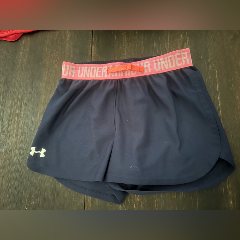 Underarmour girls shorts